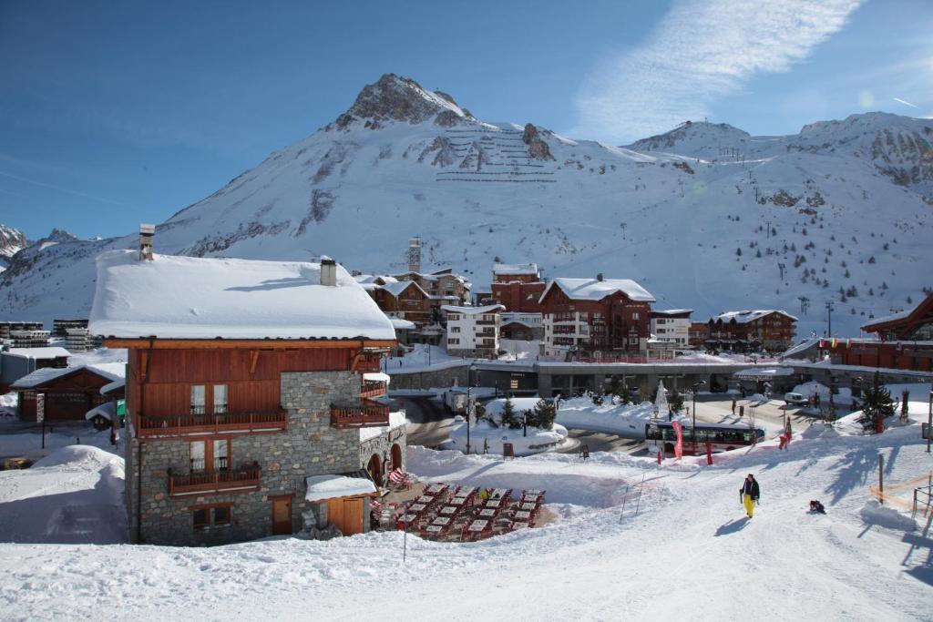 Chalets Montana Planton Тин Екстериор снимка