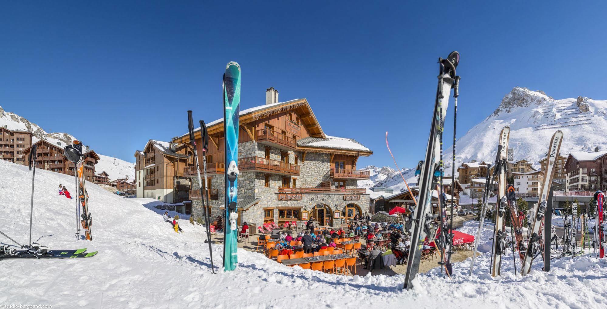 Chalets Montana Planton Тин Екстериор снимка
