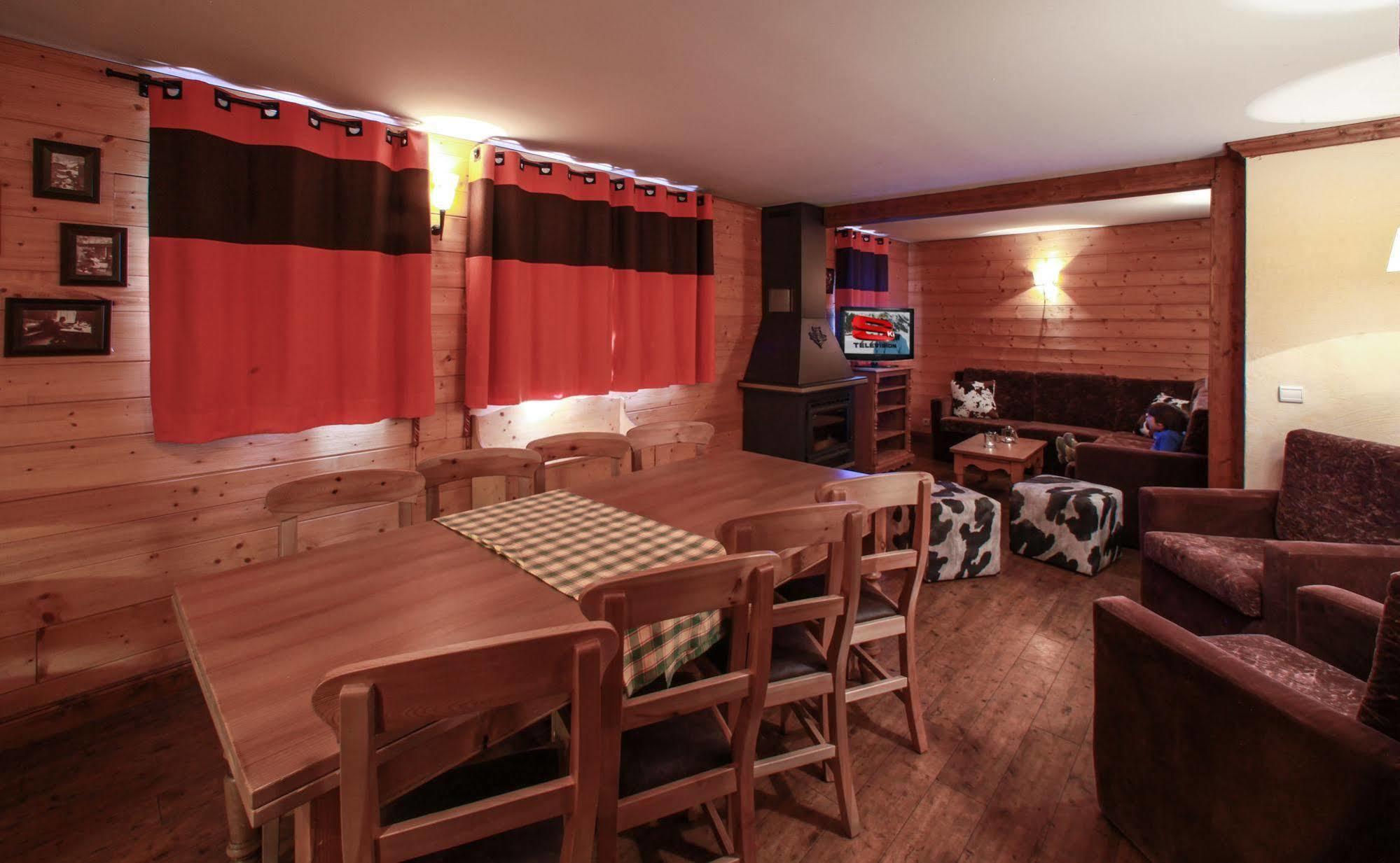 Chalets Montana Planton Тин Екстериор снимка