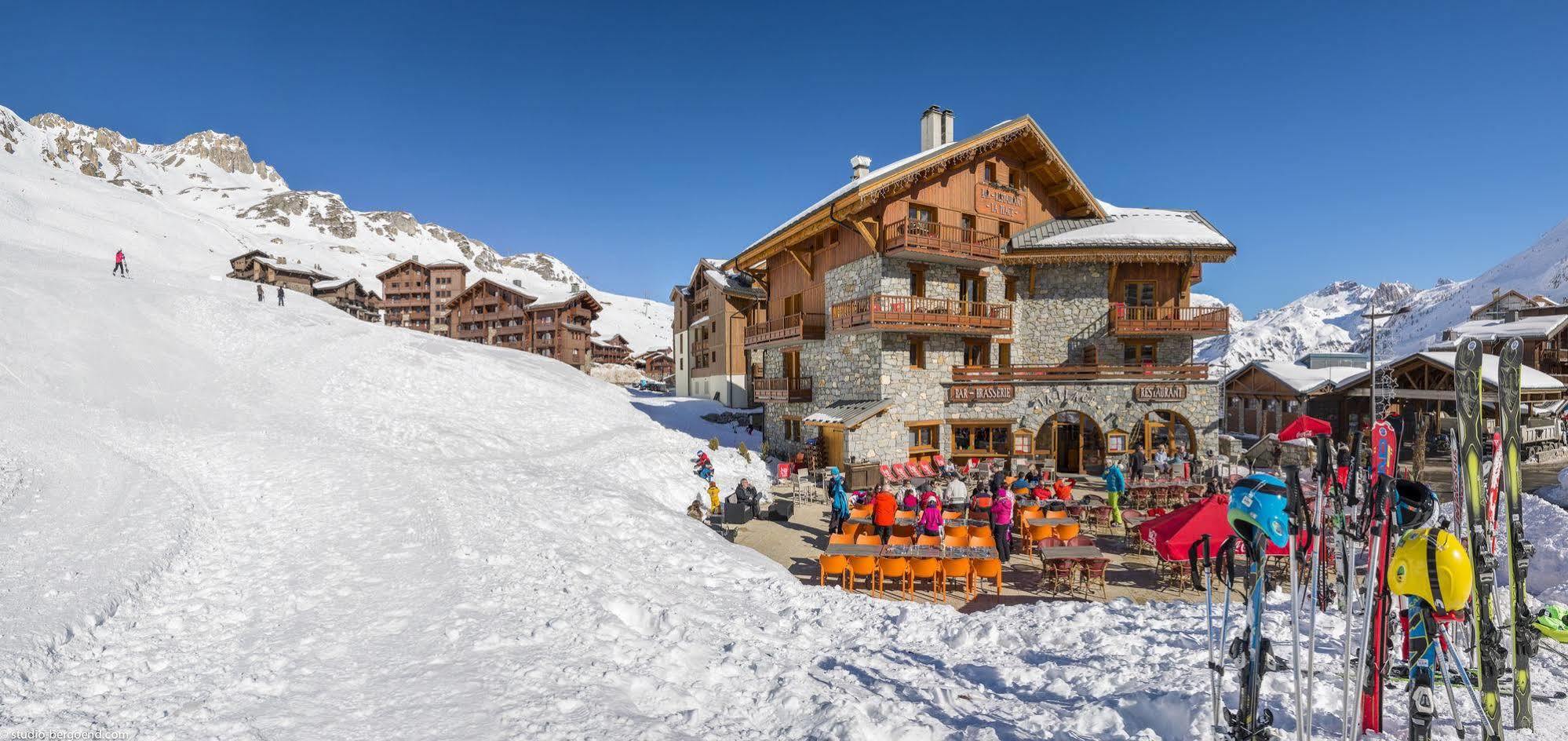 Chalets Montana Planton Тин Екстериор снимка